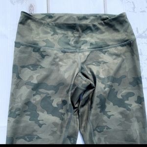 Lululemon Camo Crop